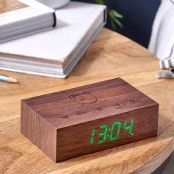 Flip Click Clock - Vækkeur i Træ - Walnut