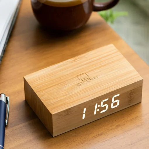 Flip Click Clock - Vækkeur i Træ - Bamboo