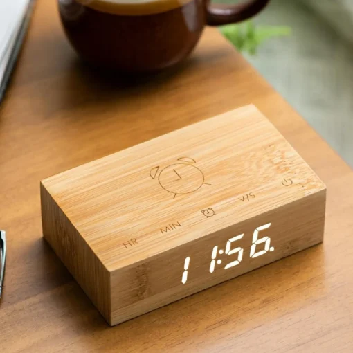 Flip Click Clock - Vækkeur i Træ - Bamboo