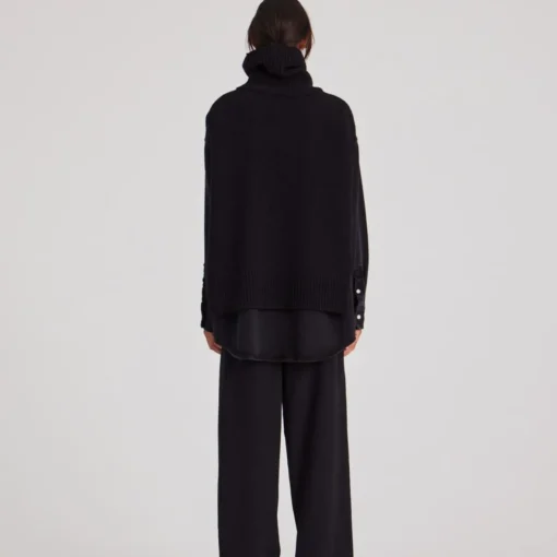 Michelle Halsedisse - Lambswool  - Black