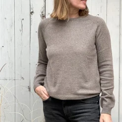Raglan Crew Neck - Brownstone