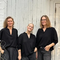 Vibeke V Neck - Velvet Black