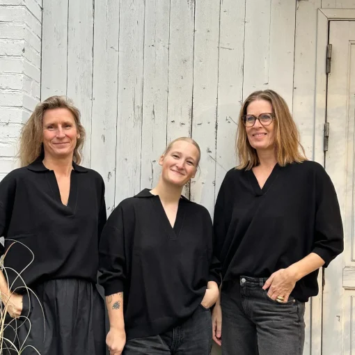 Vibeke V Neck - Velvet Black