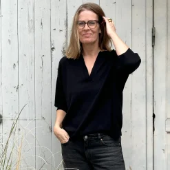 Vibeke V Neck - Velvet Black