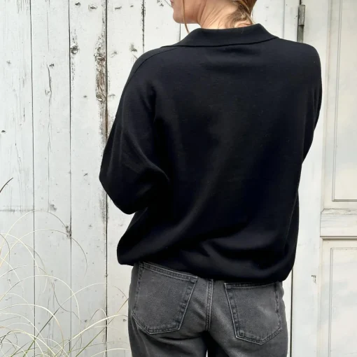Vibeke V Neck - Velvet Black